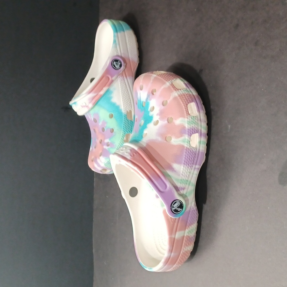 CROCS GIRLS Sz 3 PRE-OWNED